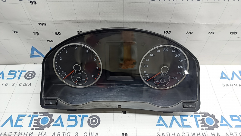 Щиток приборов VW Tiguan 09-12 usa, 124к, царапины