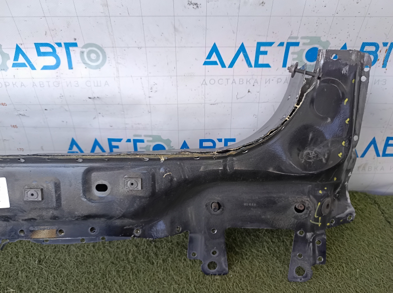 Задняя панель Ford Escape MK4 20-26 2 части, высверлена, черная, примята
