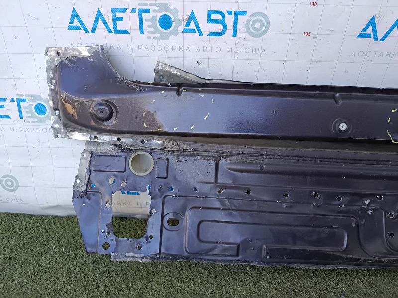 Задняя панель VW Tiguan 09-18 2 части, высверлена, графит LD7P, примята