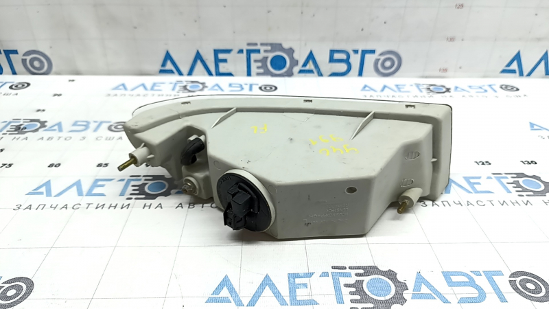 Противотуманная фара птф левая Toyota Corolla E120 00-04 галоген, повреждение водой