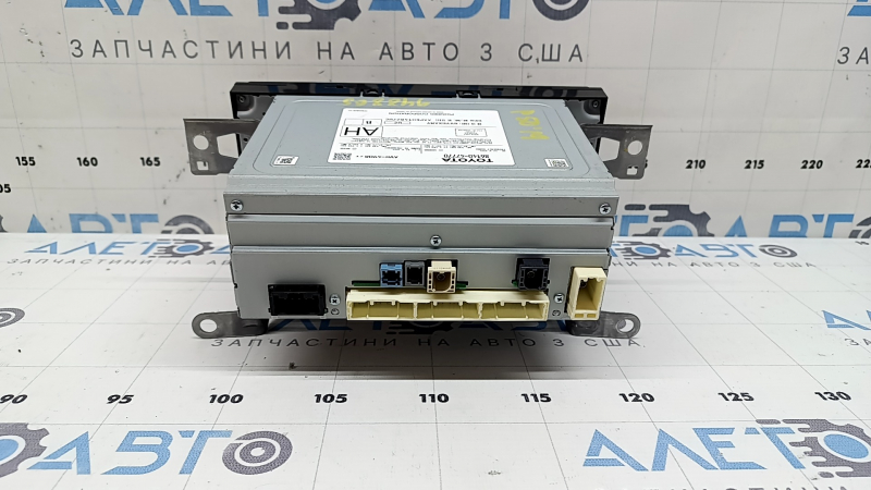 Монитор, дисплей, навигация Toyota Prius 50 21-22 малый, царапины