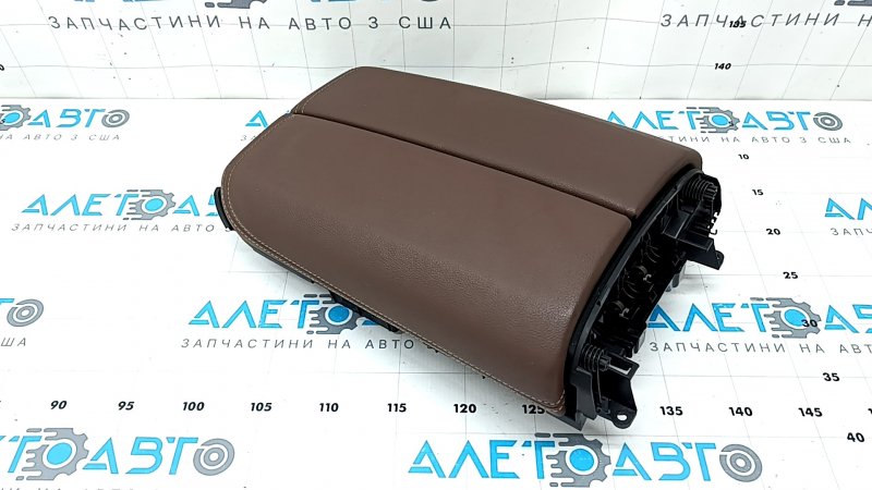 Подлокотник BMW X7 G07 19-22 кожа с подогревом, коричневый Coffee, примят