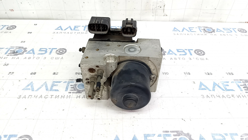 ABS АБС Lexus IS200 IS300 99-05