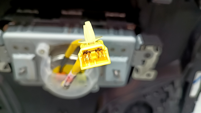 Торпедо передняя панель с AIRBAG Mazda 6 18-21 черная, с сетками динамиков