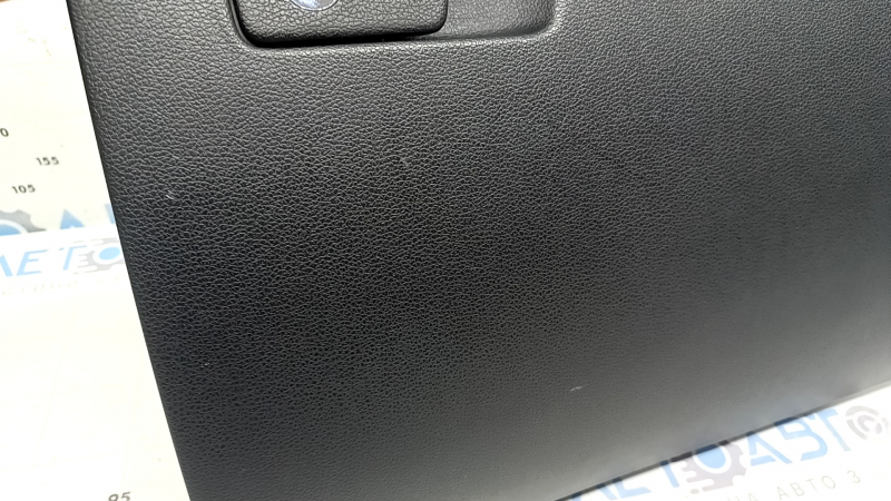 Перчаточный ящик, бардачок Hyundai Sonata 20-23 с замком, черная, царапины