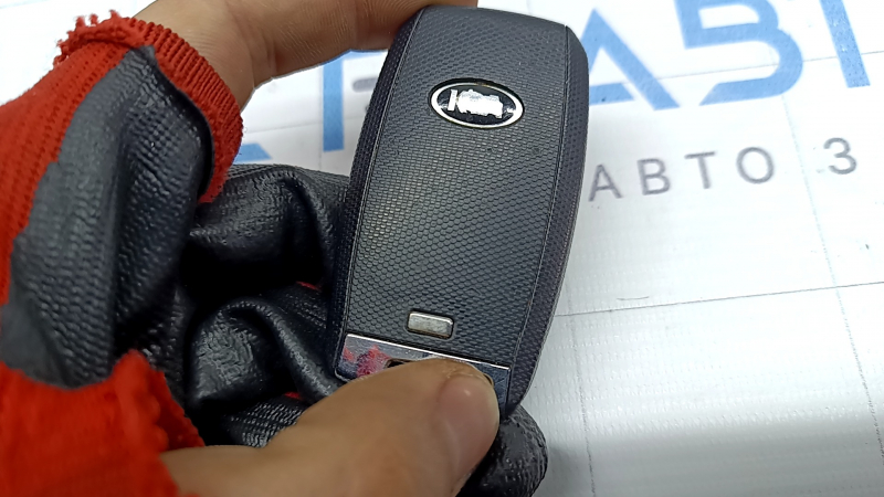 Ключ Kia Niro 17-22 HEV, PHEV Smart key, 4 кнопки, потерт, царапины