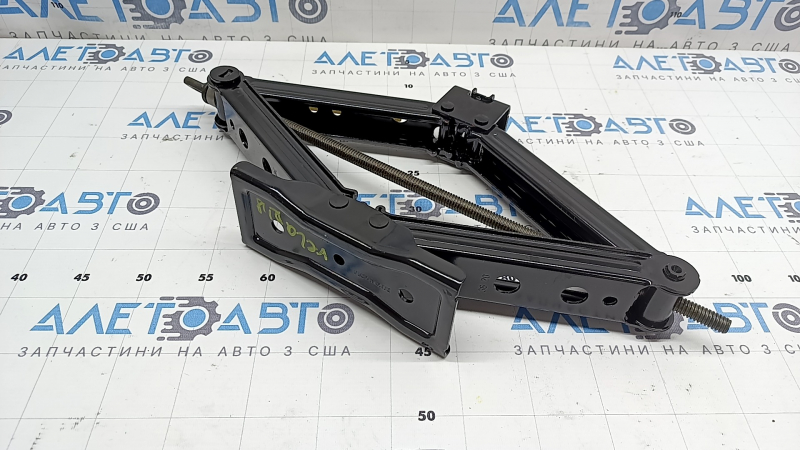 Домкрат Land Rover Range Rover Velar 18-23
