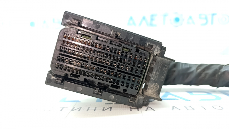Фишка на блок ECU компьютер двигателя Hyundai Santa FE 21-23 2.5T желтая