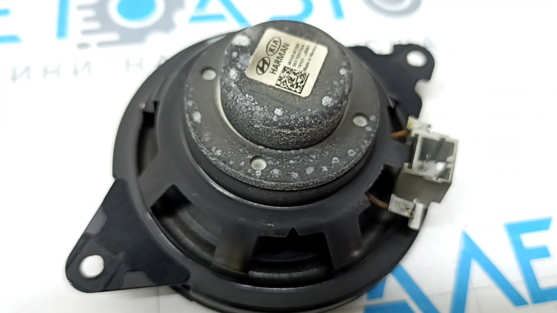 Динамик в торпеде центральный Hyundai Santa FE 19-23 Harman Kardon, в копоти