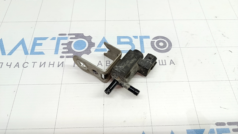 Соленоидный клапан Land Rover Range Rover Velar 18-23 2.0T