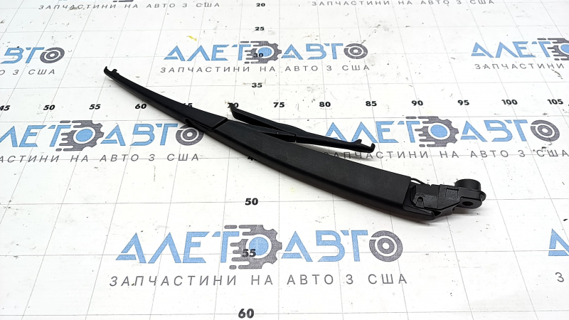Поводок дворника задний Nissan Rogue 14-20 без заглушки