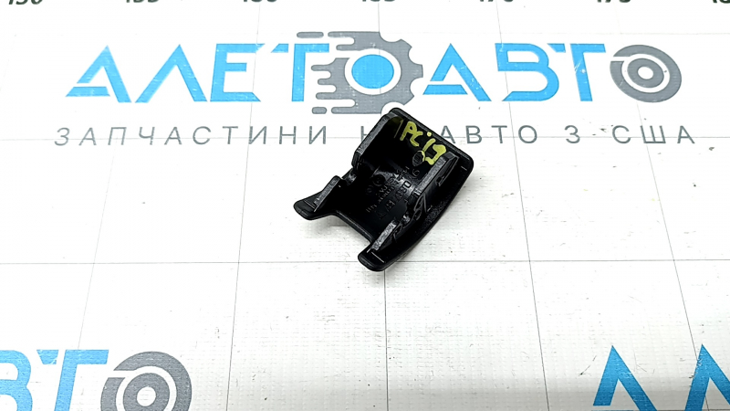 Заглушка Isofix заднего ряда Porsche Cayenne 19-26 черная