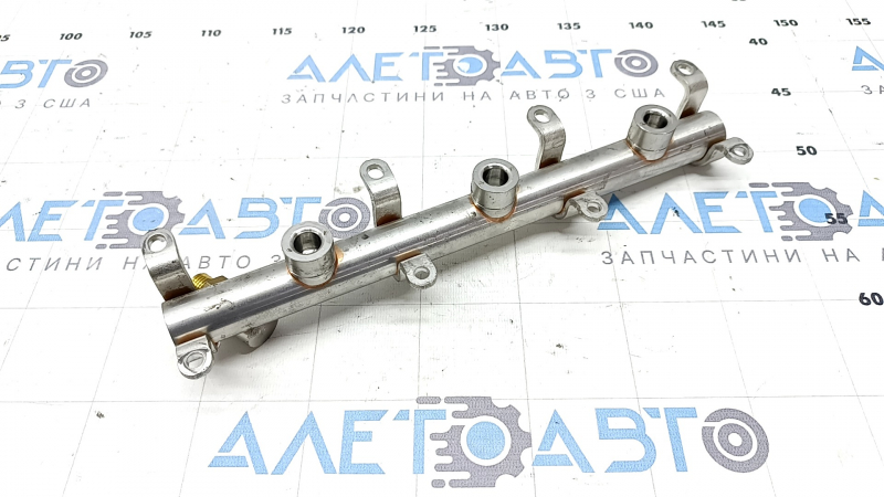 Топливная рейка левая Porsche Cayenne 19-26 2.9T, 3.0T