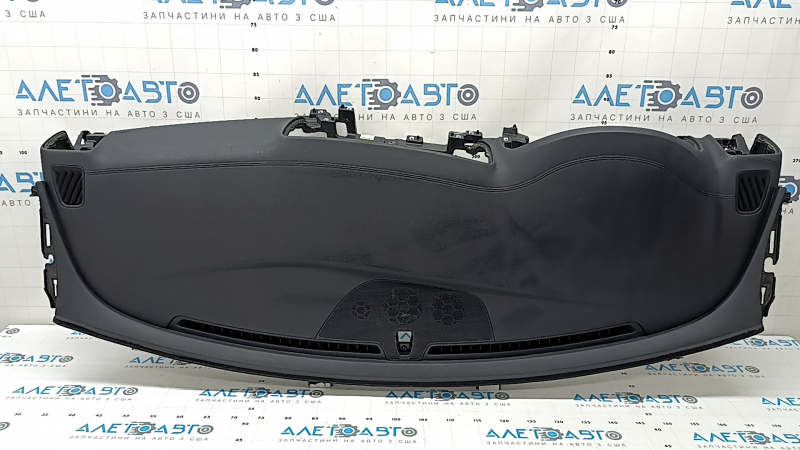 Bord Kia Sportage 17-22 LX negru cu airbag, zgârieturi, clapetă ruginită