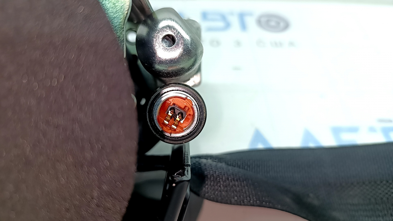 Centură de siguranță spate dreapta neagră Nissan Rogue Sport 20-22 cu acționare, ruptă, centură ciupită