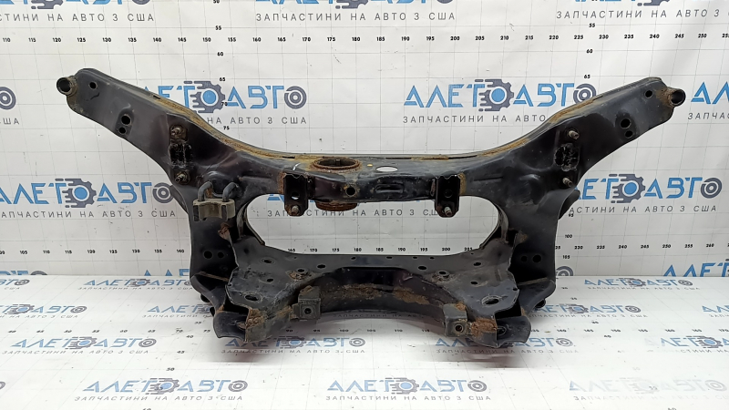 Subcadru spate pentru un Nissan Rogue Sport AWD 17-22, ruginit