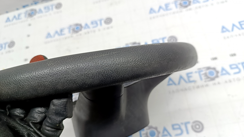 Volan fără butoane Nissan Rogue Sport 19-22, cauciuc negru, uzat