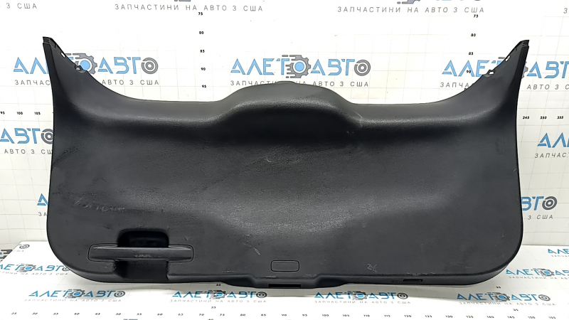 Ornament inferior hayon pentru Ford Edge 15-24, negru, sub capacul electric, zgârieturi, urme de uzură, plastic alb