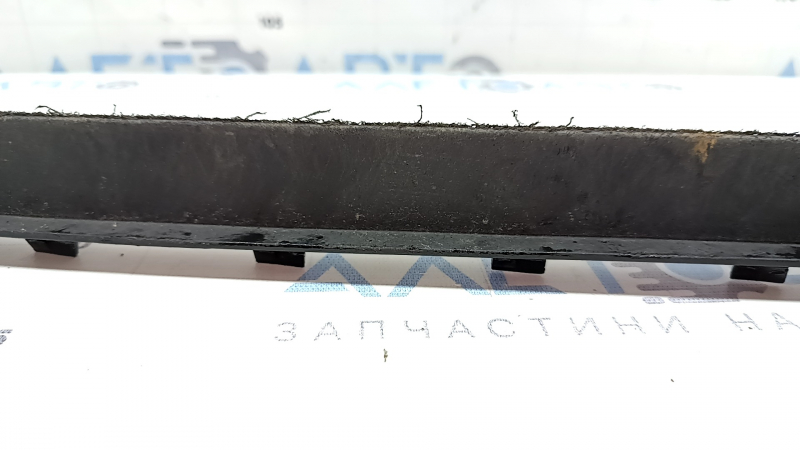 Губа переднего бампера Audi A6 C7 12-18 s-line, потерт