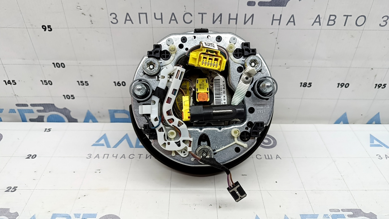Подушка безопасности airbag в руль водительская Audi A6 C7 16-18 рест коричневый, царапины