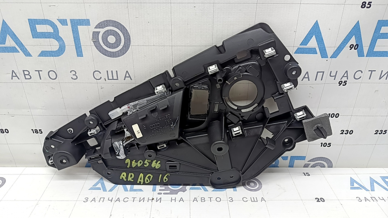 Ручка двери внутренняя задняя правая в сборе Audi A6 C7 12-18 черная с хром, с подсветкой, царапины