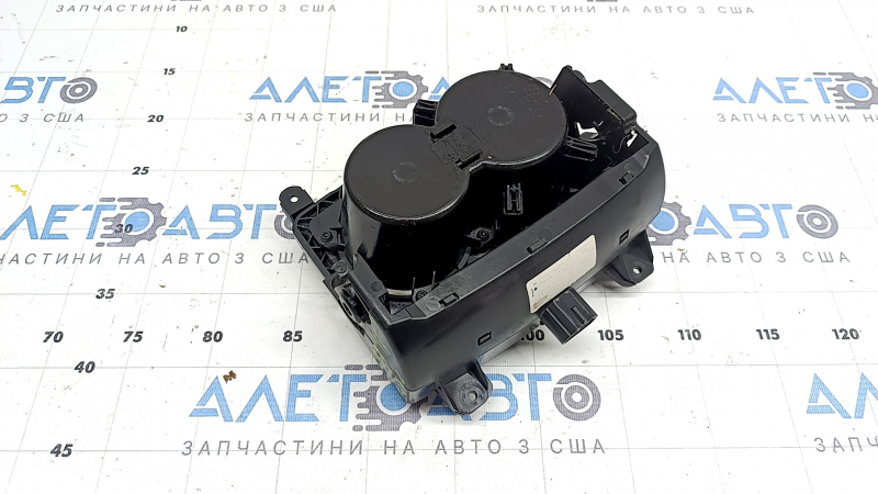 Подстаканник центральной консоли Audi A6 C7 12-18 кожа бежевая с хром