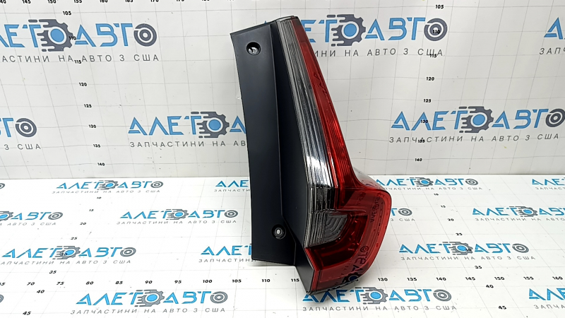 Zgârieturi la lumina aripii exterioare dreapta Honda CRV 20-22