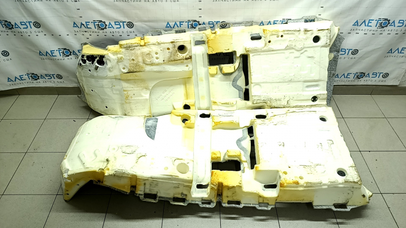 Covoraș de podea bej pentru Audi A6 C7 12-18, curățabil chimic, spumă ruptă, model cu solzi