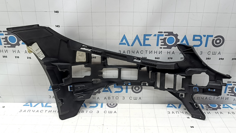Кронштейн переднего бампера левый Mercedes C-class W205 15-18 под фарой