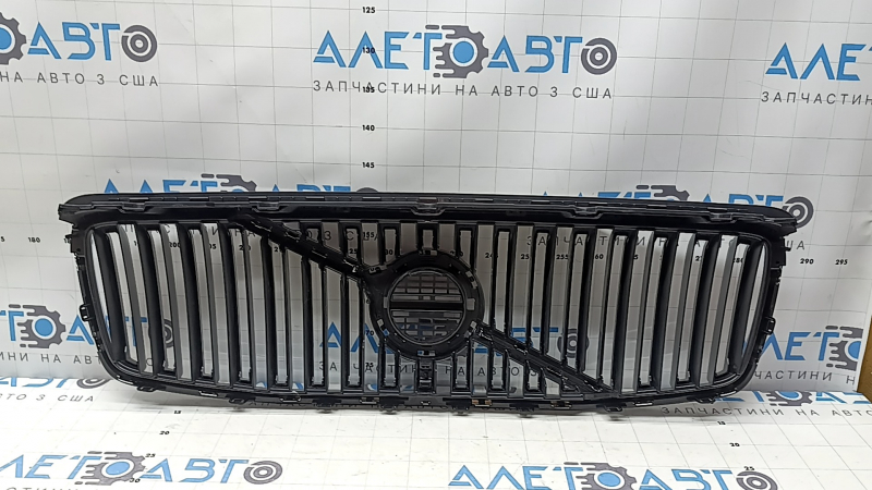 Grila radiatorului cu emblema Volvo XC90 16-19 gri, contur cromat, fără cameră
