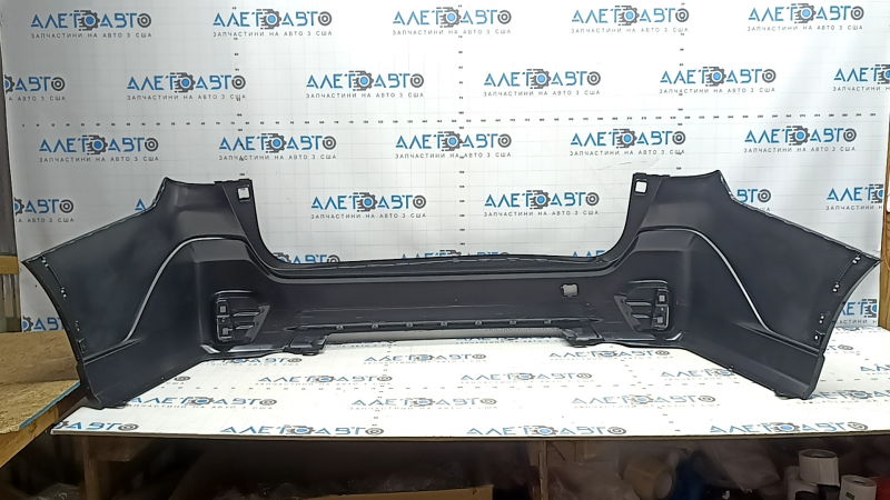 Бампер задний голый Subaru Outback 20-25