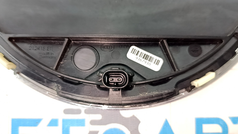 Эмблема решетки радиатора grill Mercedes GLC 300 20-22 под радар, с подогревом, AMG pkg, воздух под стеклом