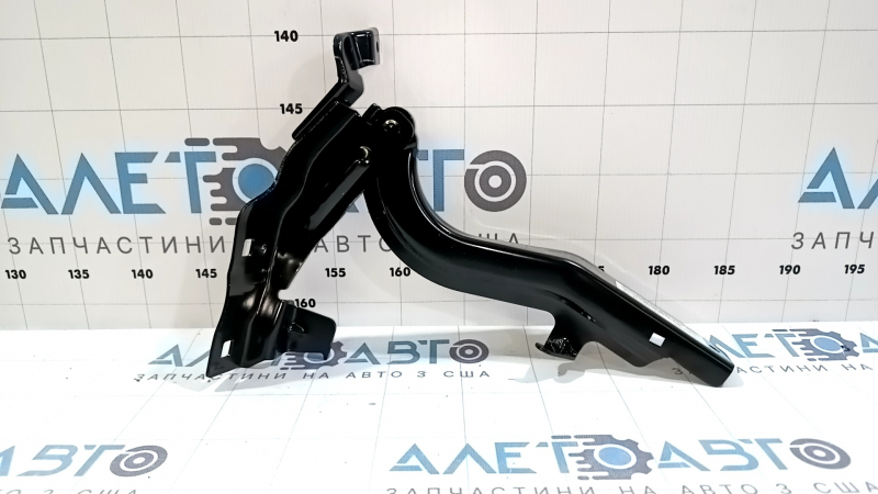 Петля капота правая Nissan Maxima A36 16-23