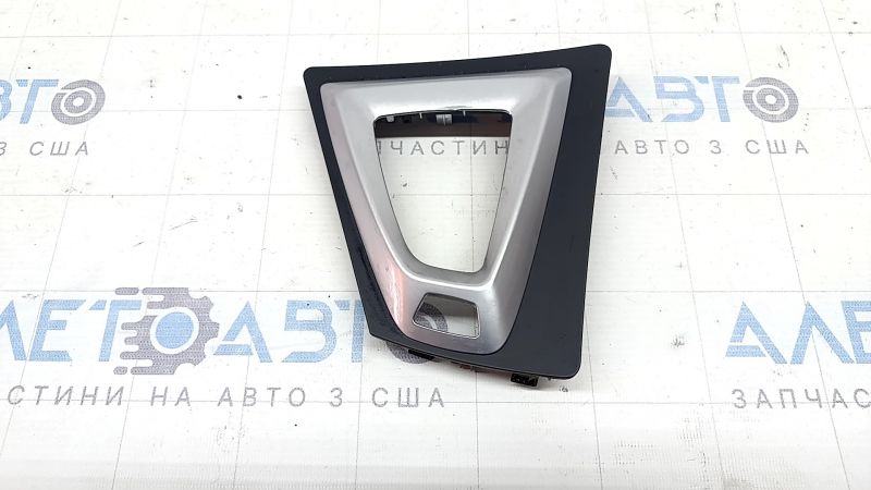 Накладка на шифтер АКПП BMW 3 F30 12-18 черная с хром, под кнопку E-Drive, вздулся хром, царапины