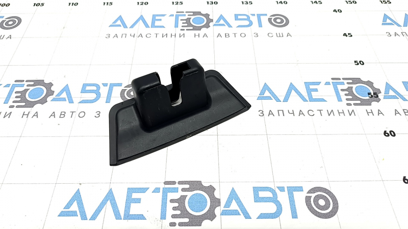 Ornamente încuietoare portbagaj Toyota Prius 50, zgârieturi 16-22, suport defect