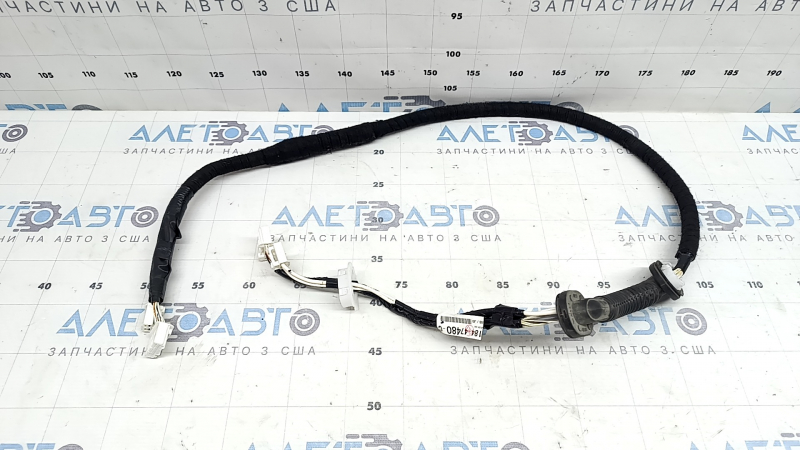 Проводка двери багажника Toyota Prius 50 16-22 верхняя
