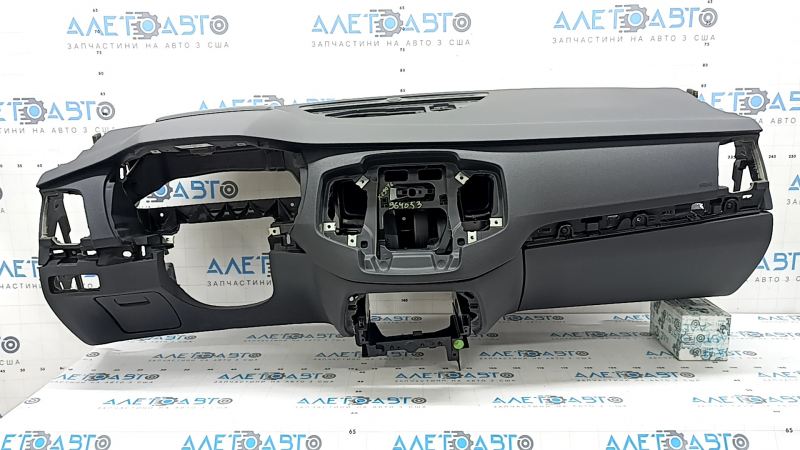 Торпедо передняя панель с AIRBAG Volvo XC90 17-25 тип 1 под проекцию, черная, с бардачком и бокс карманом