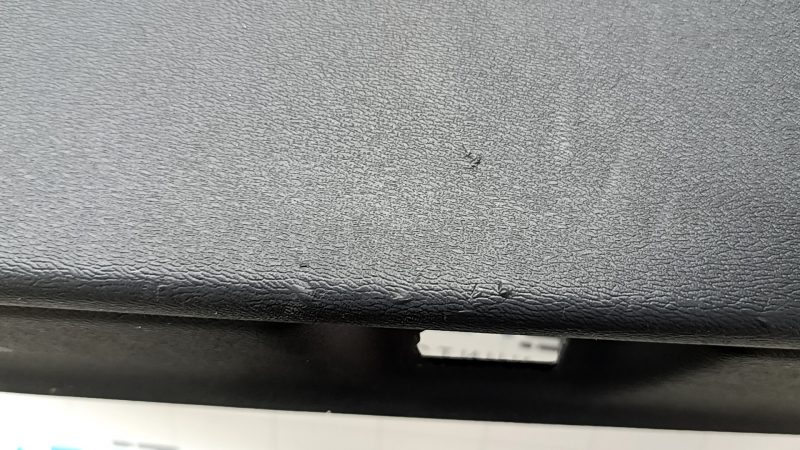 Panou ușă stânga față negru pentru Volvo XC90 16-22, cotieră și inserție din piele nappa neagră, cusături gri, Bowers and Wilkins, cu mâner, zgârieturi, îndoire, închidere ruptă