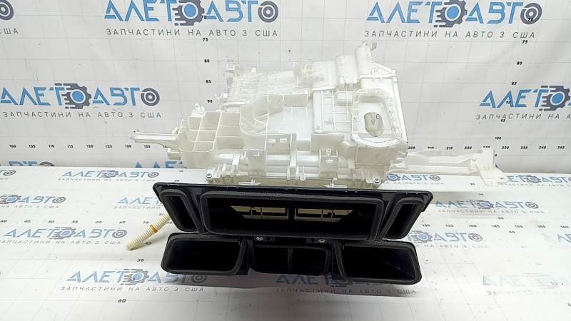Корпус печки голый Toyota Prius 50 16-20