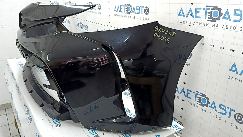 Bara față, nefinisată, Toyota Prius V 15-17 rest, neagră, crăpătură, crăpături la elementele de fixare, zgârieturi