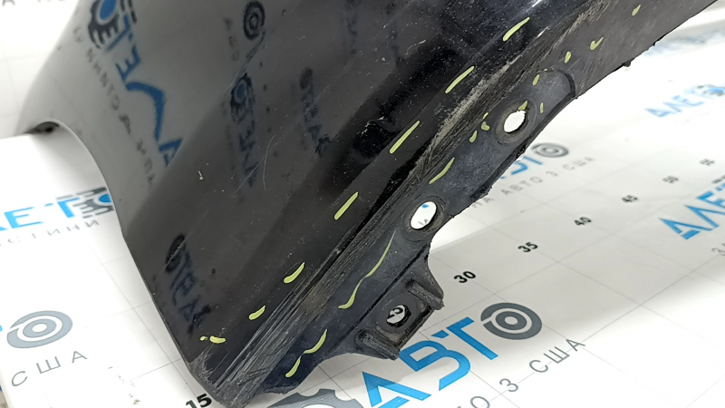 Bara față, nefinisată, Toyota Prius V 15-17 rest, neagră, crăpătură, crăpături la elementele de fixare, zgârieturi