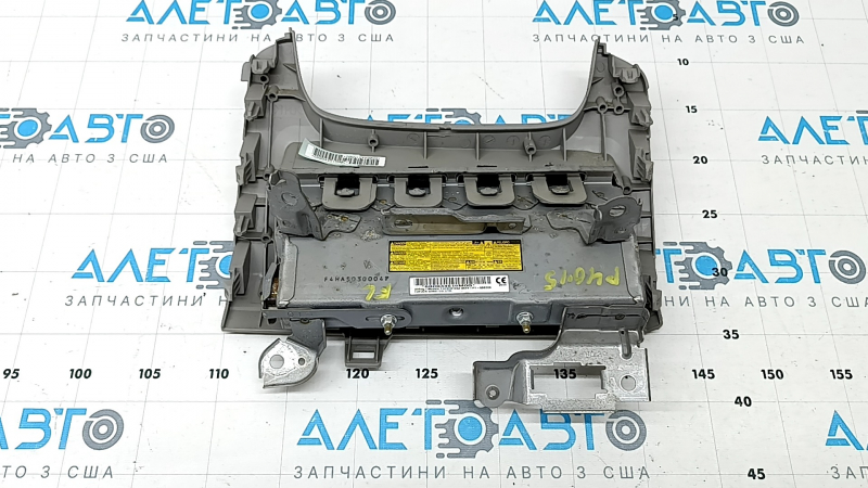 Airbag genunchi stâng șofer pentru Toyota Prius V 12-17, gri, zgârieturi