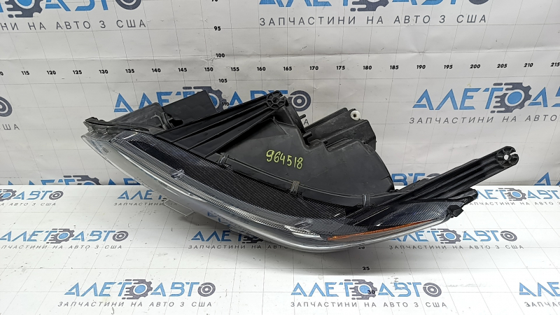 Фара передняя левая Chevrolet Volt 16-19 под полировку, потерта