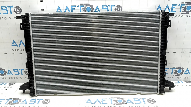 Radiator de răcire cu apă Audi Q5 80A 18-24 2.0T, MHEV