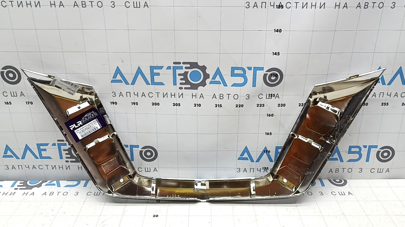 Молдинг решетки радиатора grill Nissan Rogue 17-20 без камеры, под радар, под круглую эмблему, japan built