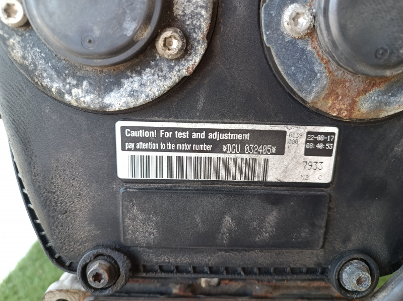 Двигатель VW Tiguan 18-24 2.0 TFSI DGUA 94к, запустился, компрессия 9-9-9-9, ржавчина на блоке