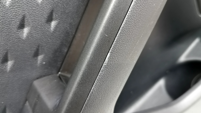 Panou ornamental ușă, spate stânga, Ford Escape MK4 20-22, negru cu inserție din plastic negru, cotieră din piele neagră, cu mâner, zgârieturi, suport rupt