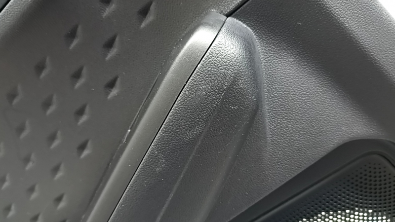 Panou ornamental ușă, spate stânga, Ford Escape MK4 20-22, negru cu inserție din plastic negru, cotieră din piele neagră, cu mâner, zgârieturi, suport rupt