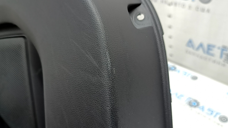 Panou ușă stânga față pentru Ford Escape MK4 2020-2022, negru cu inserție din plastic negru, cotieră din piele neagră, ornament gri, cu mâner, zgârieturi, lovituri