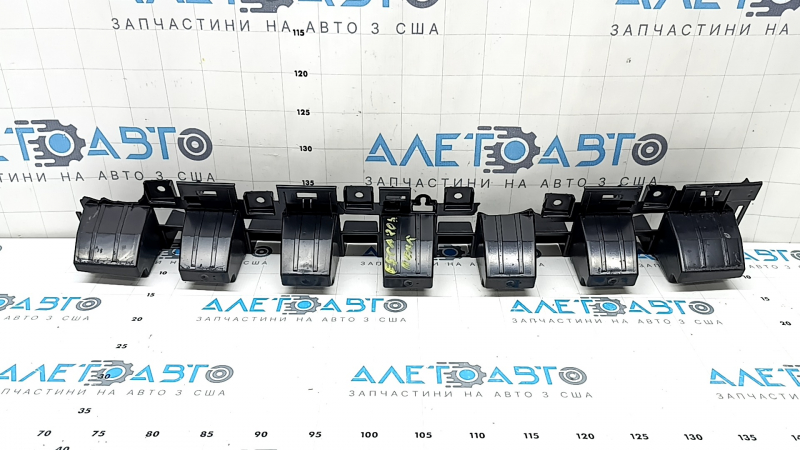 Абсорбер заднего бампера Ford Escape MK4 20-26 треснут, надломан, отсутствует фрагмент